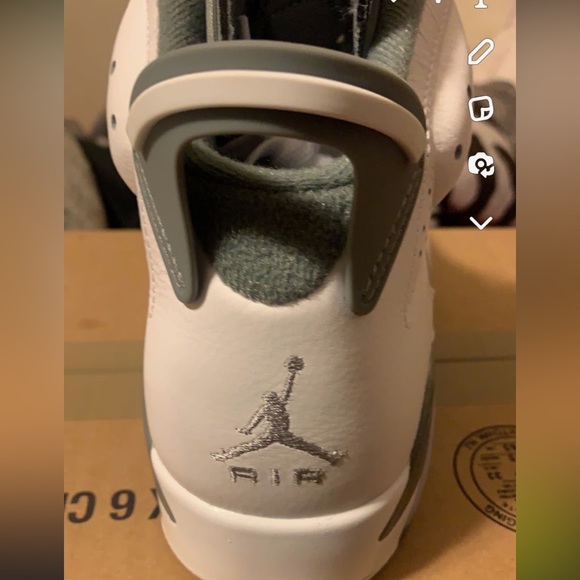 shoes, jordan’s 6s, white and gray, size 8 men’s. - Picture 3 of 3